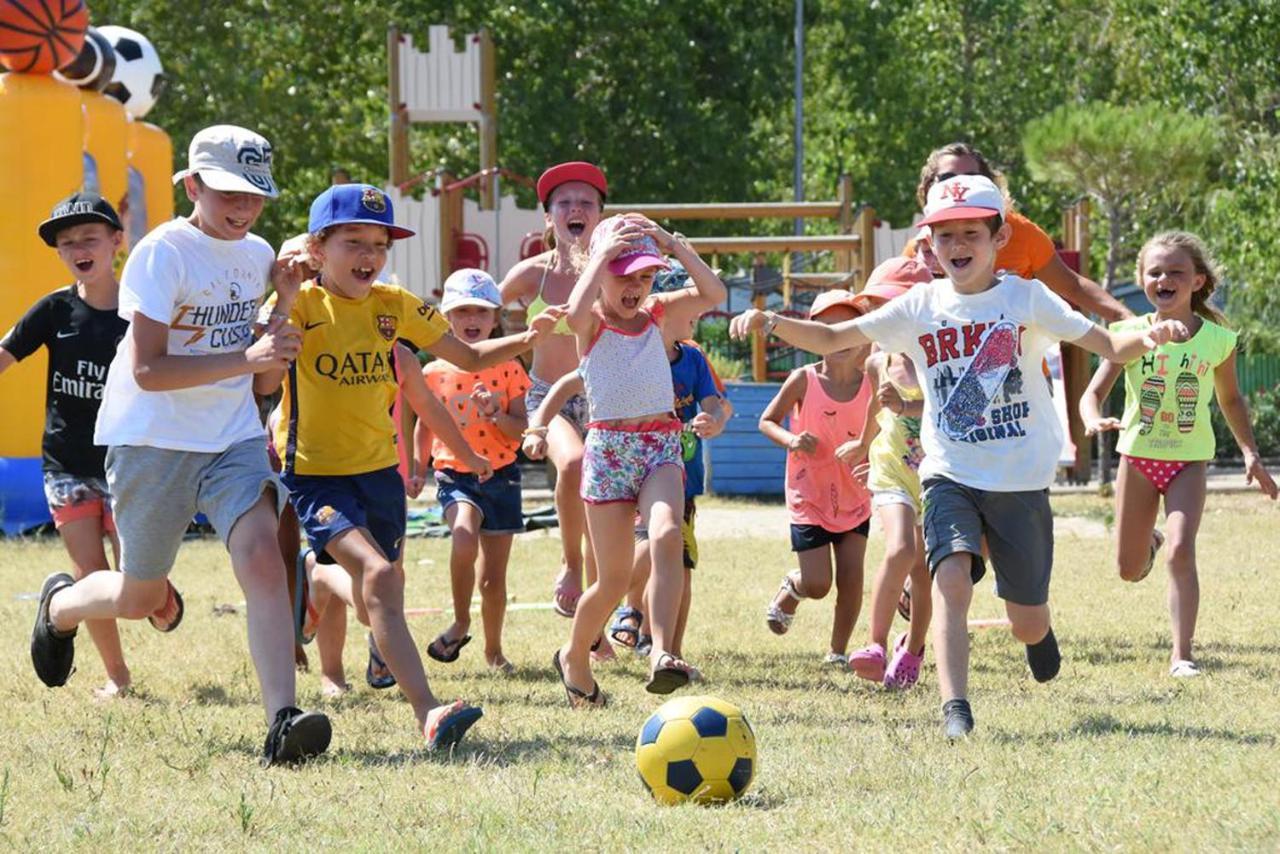 Vias-Plage Camping Les Salisses Quality Holidays Buitenkant foto