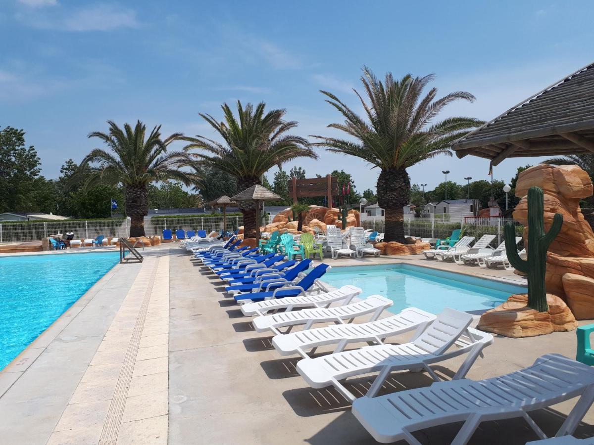 Vias-Plage Camping Les Salisses Quality Holidays Buitenkant foto